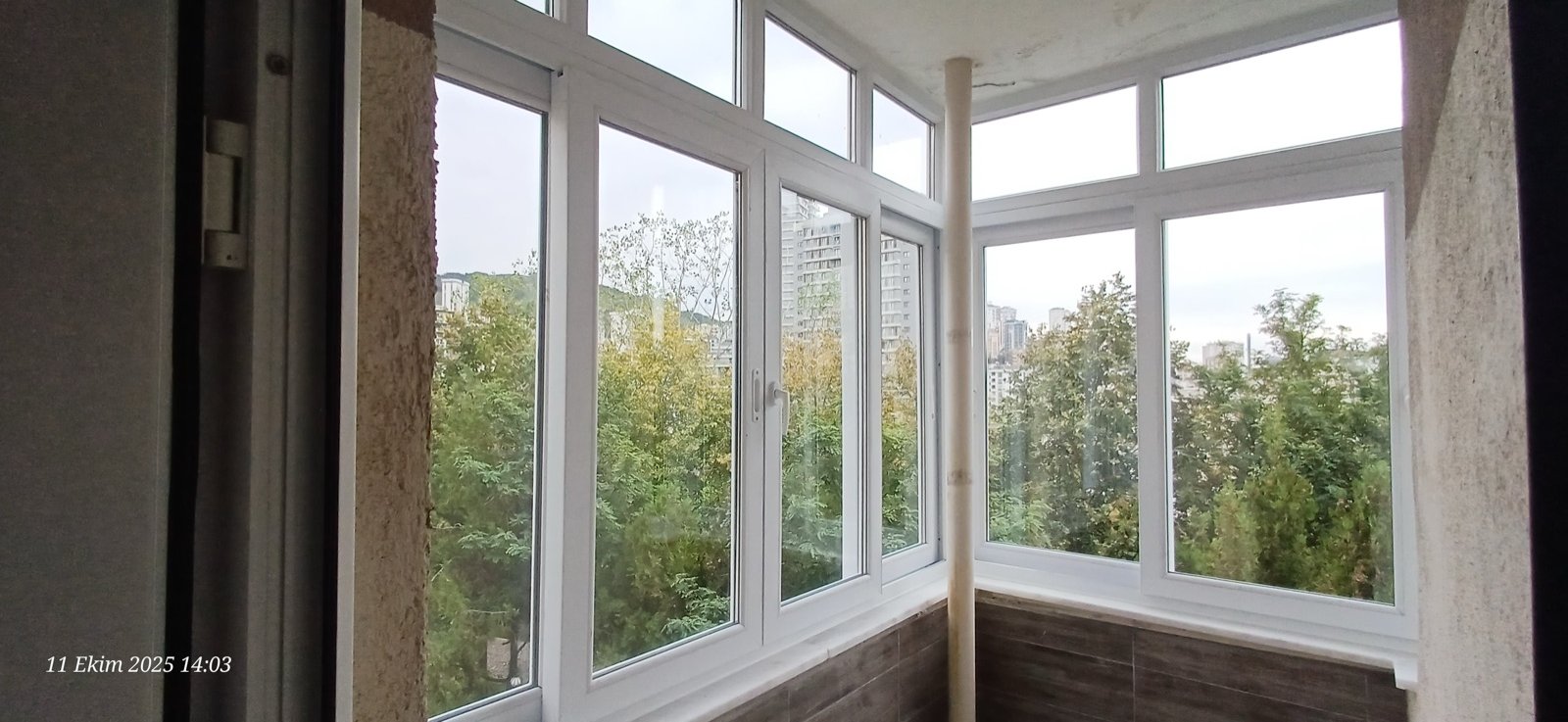 Balkon Kapatma: Cam Balkon mu, PVC mi, Alüminyum mu? - Teknik Dizayn Alüminyum